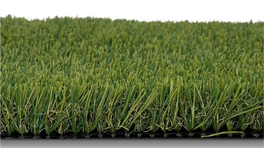 Lush Estate turf close-up